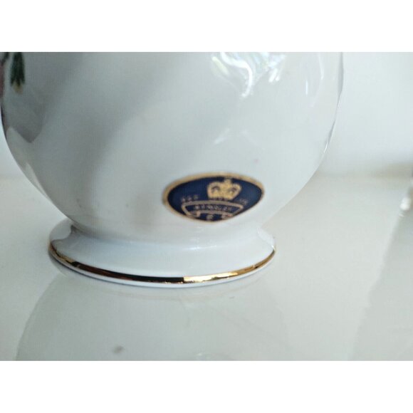 Aynsley Bone China Vase 6" - Wild Tudor Floral Pattern - Picture 9 of 10